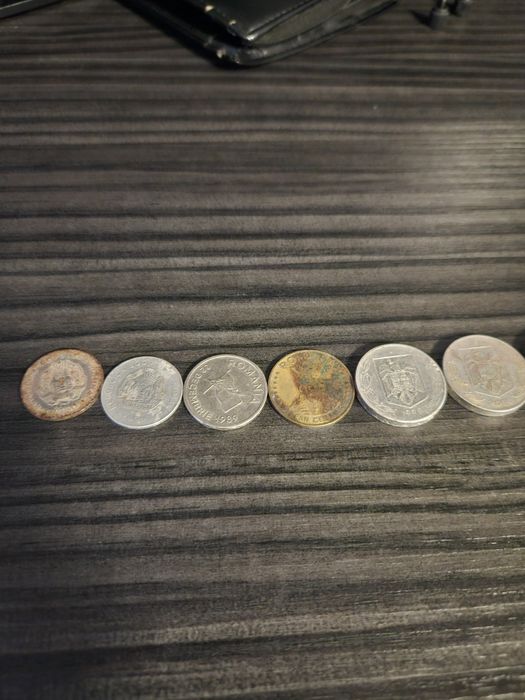 Vand bani vechi de colectie