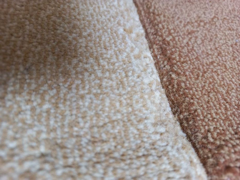 Качествен килим с релеф