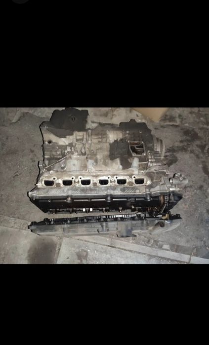 Продам Двигатель М54б22