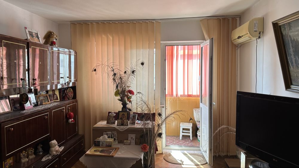 Vand apartament 2 camere