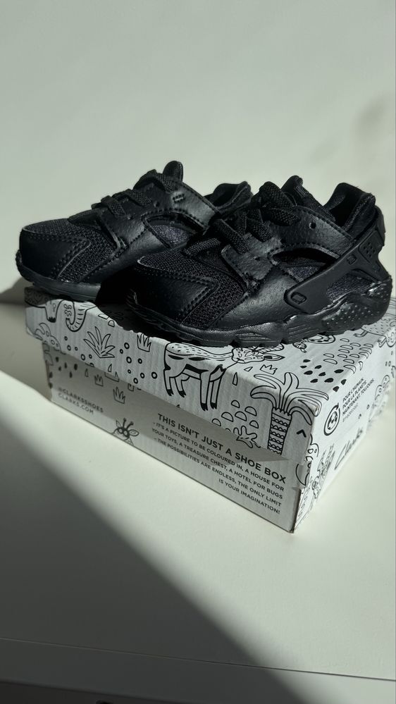 Маратонки Nike huarache 22 номер