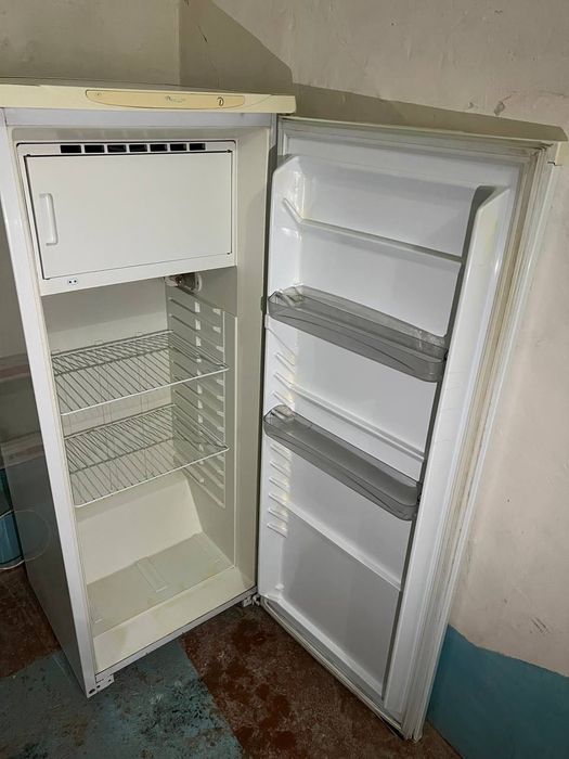 Продается холодильник ДНЕПР