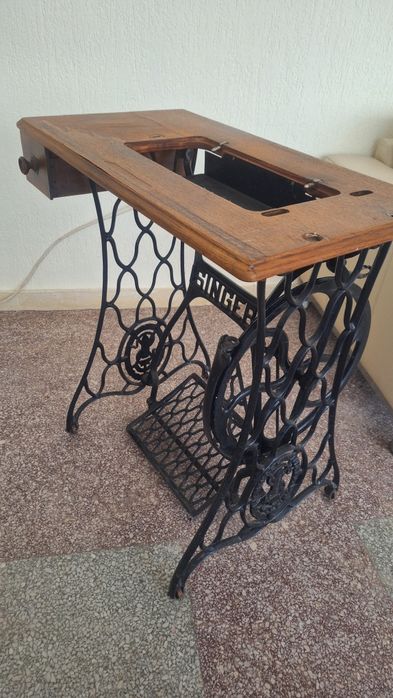 Маса на шевна машина