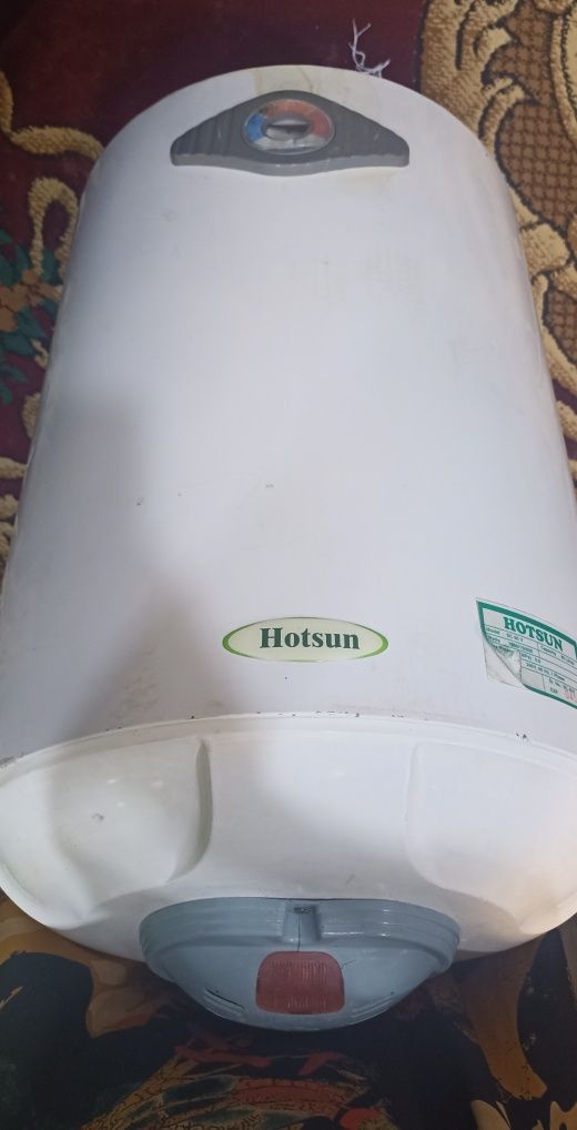 Продается бойлер водонагреватель hotsun 80 литр