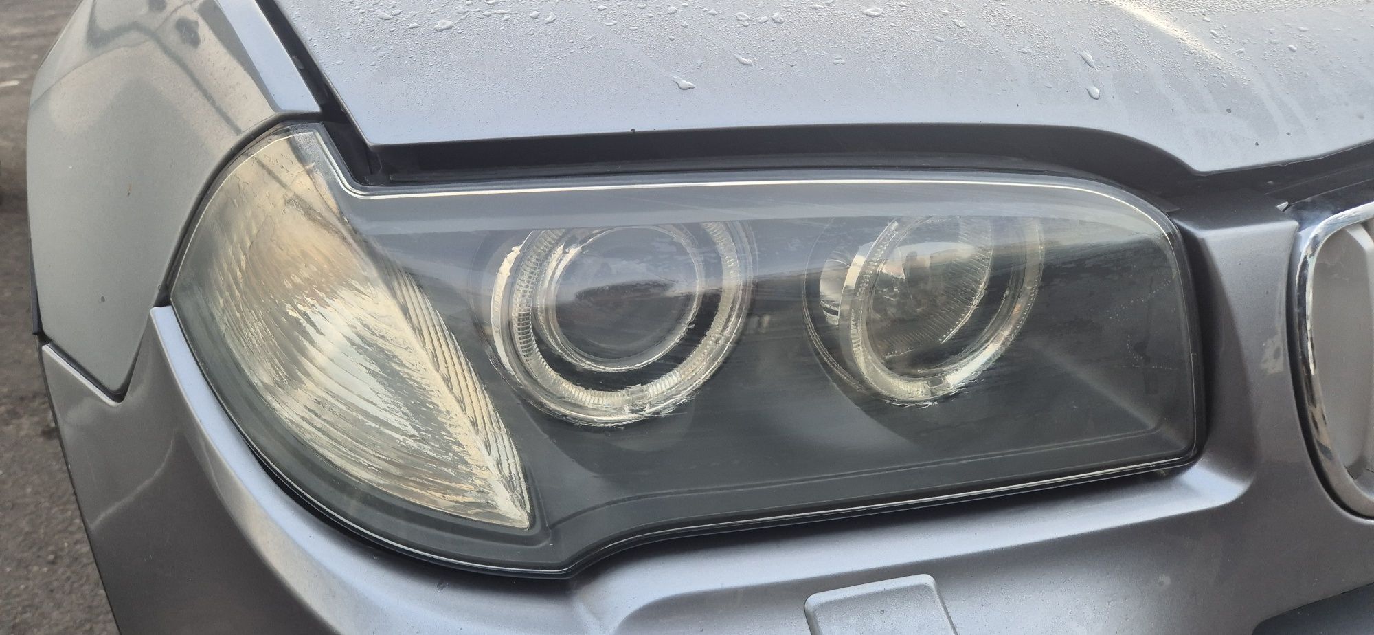 Far dreapta xenon Bmw x3 e83