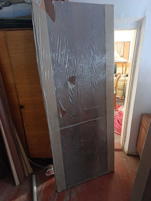 Продам двери...Новые.