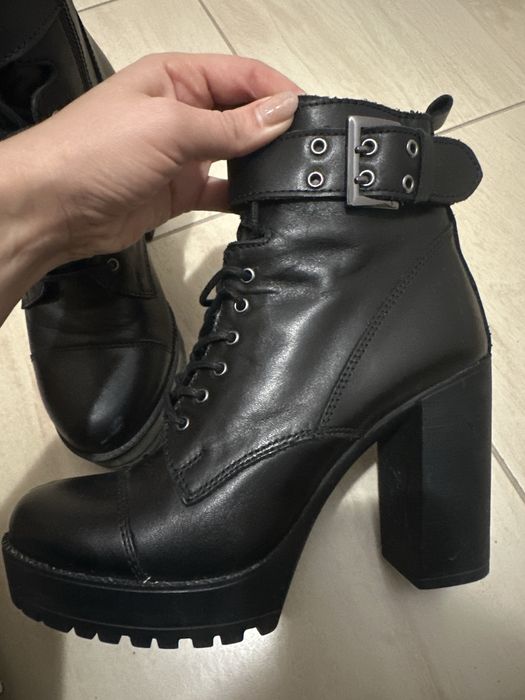 Дамски зимни боти