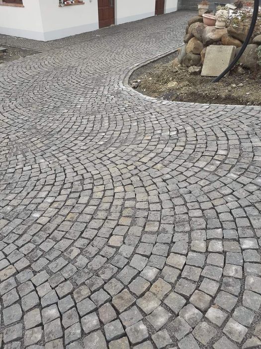 Piatră cubică Andezit, mă deplasez oriunde în Țară