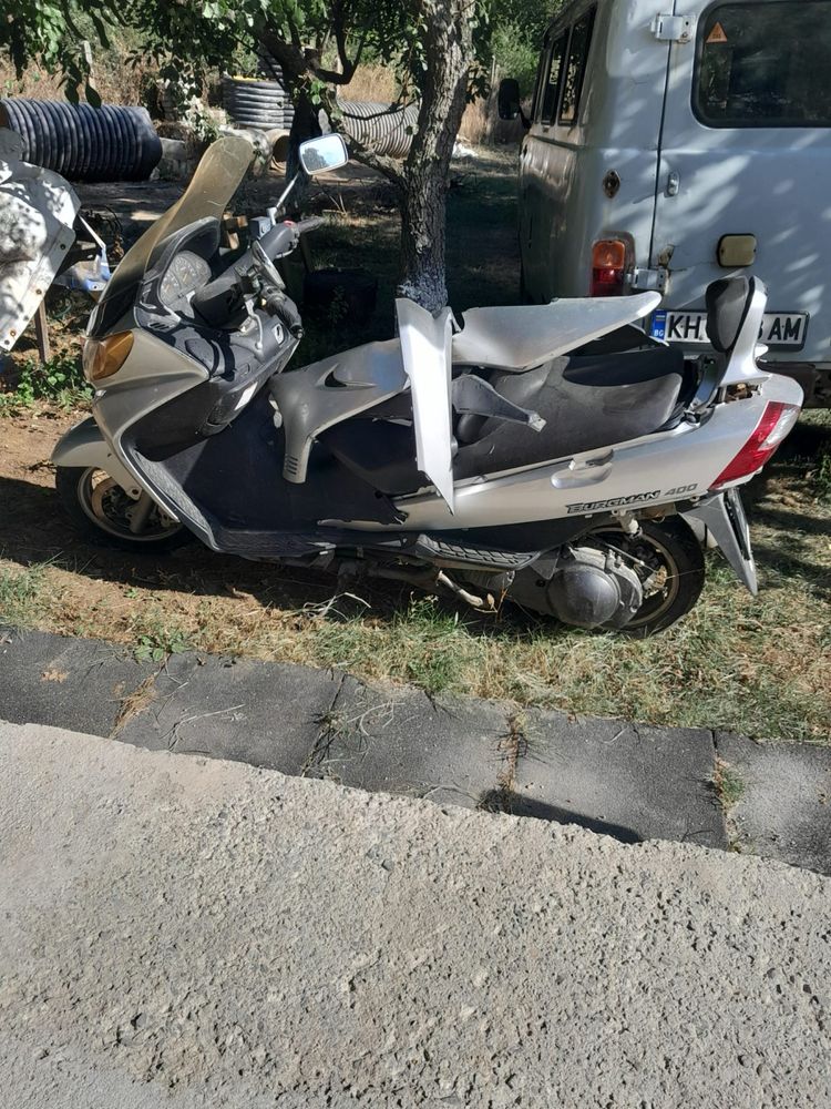 Suzuki Burgman 400 – на части