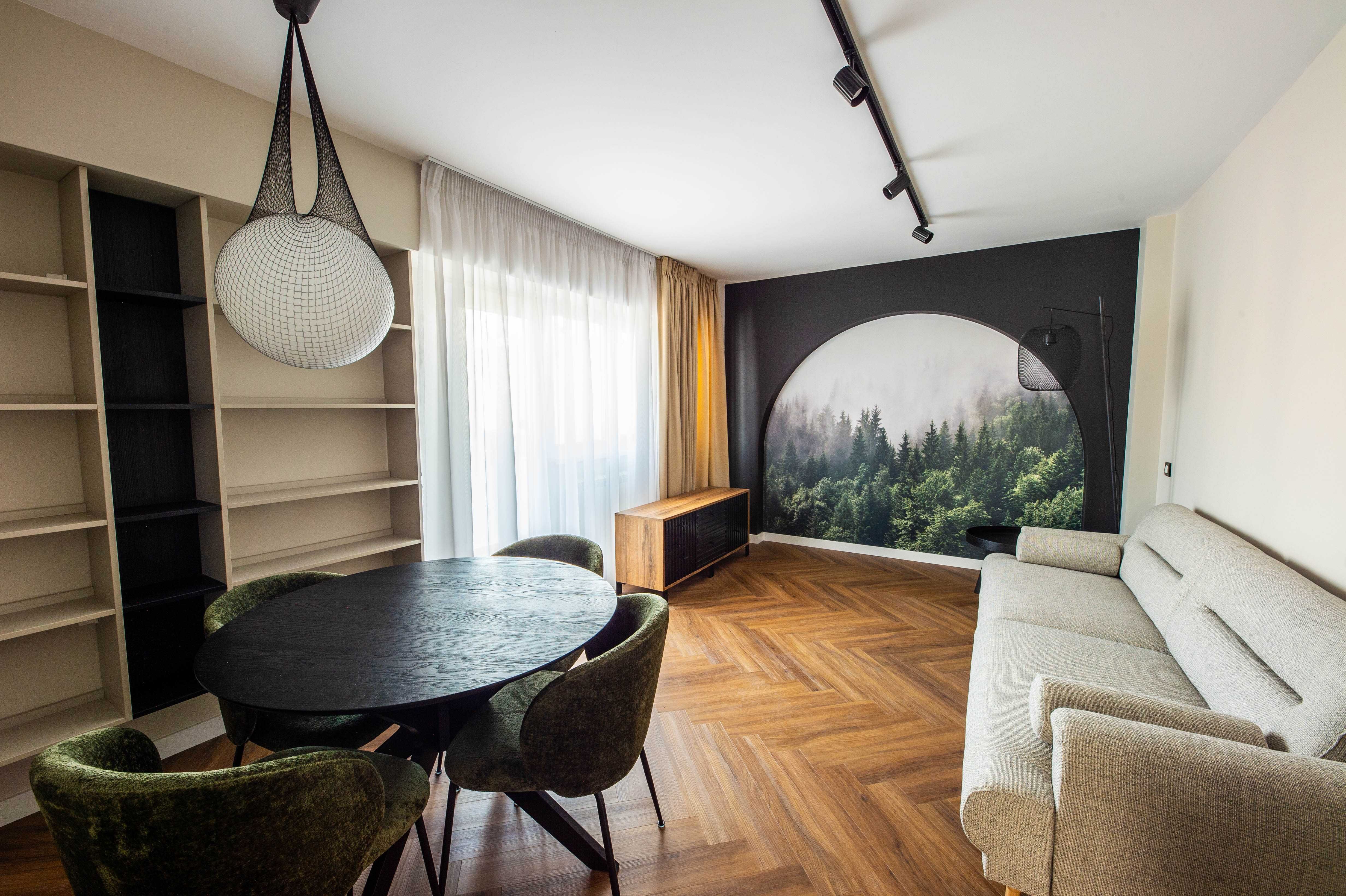 Apartament cu 3 camere| BLOC UNIC IN CENTRUL VECHI