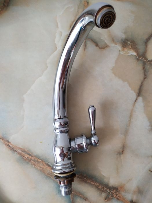 Кран для воды,однорычажный.