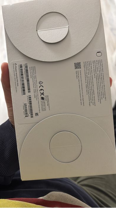 Apple Watch Ultra 2 49mmNatural Ti Navy Ocean Band