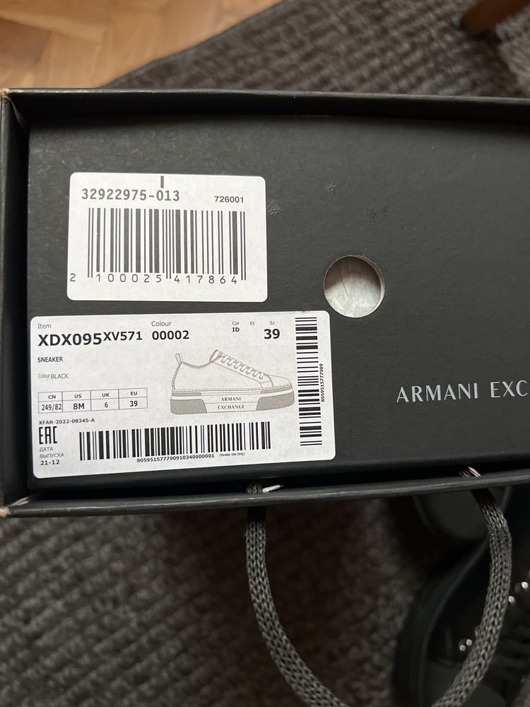 Нови оригинални Armani Exchange, 39 номер, кожени