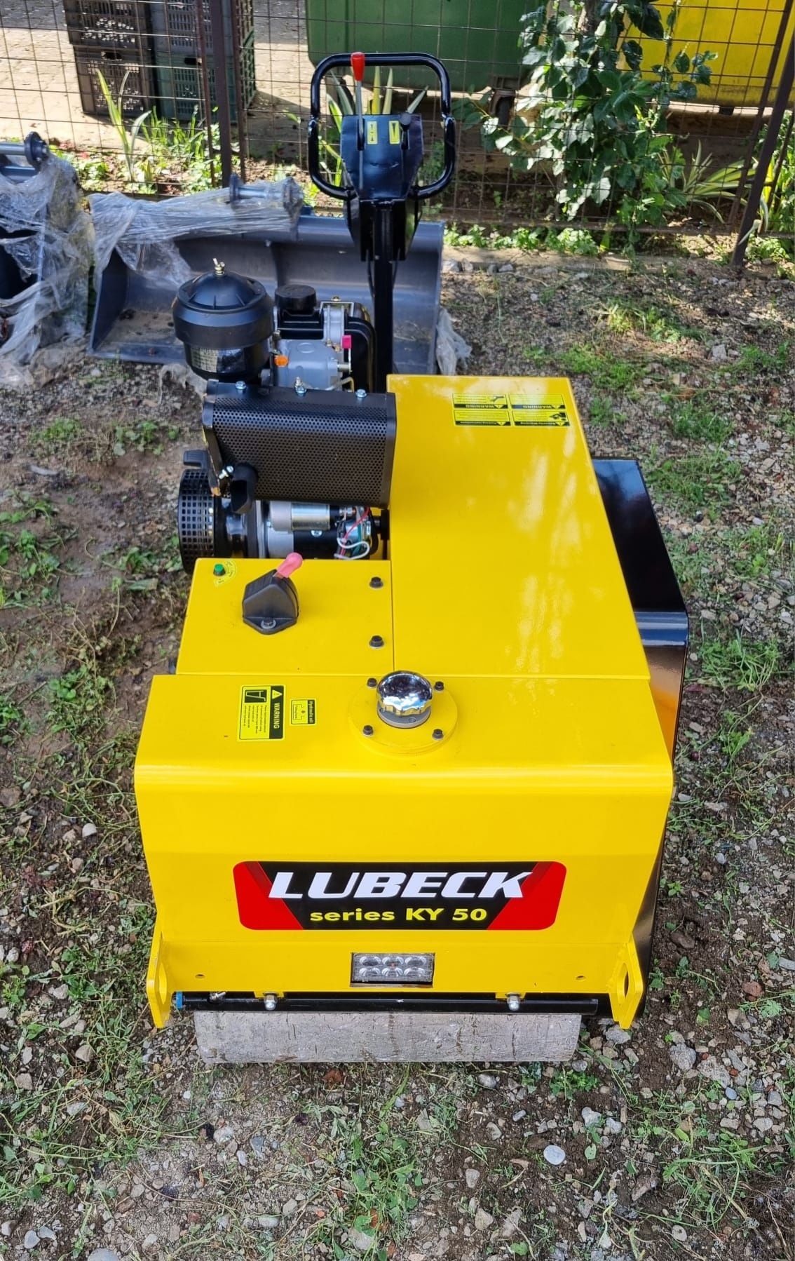 Cilindru Compactor Lubeck KY 50~600kg~ NOU~ Placa vibranta~Garantie 2a