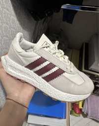 Продам кроссовки adidas