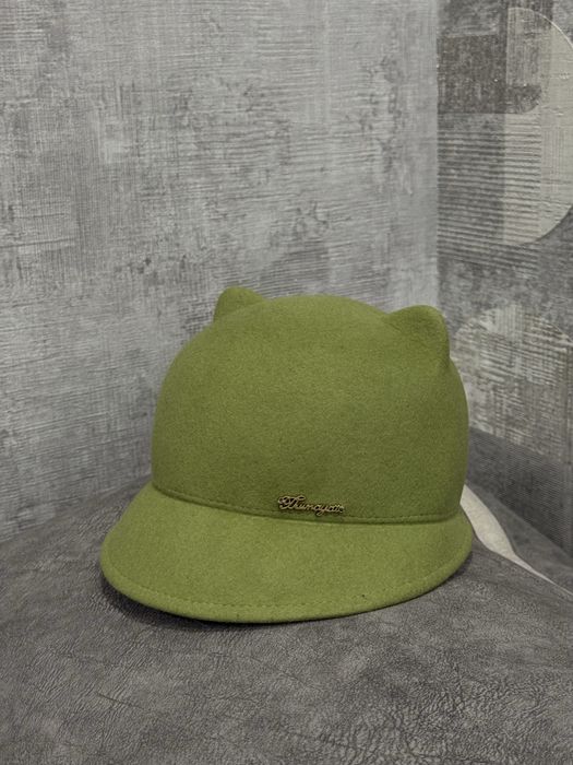 Оригинальные шапки с Московской выставки