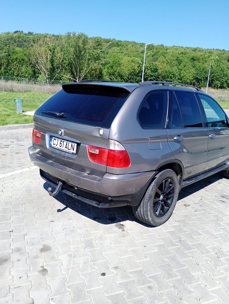 Vând BMW X5 e53 facelift 218 cp an 2005