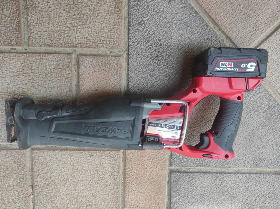 Ferăstrău sabie MILWACKEE că și noi