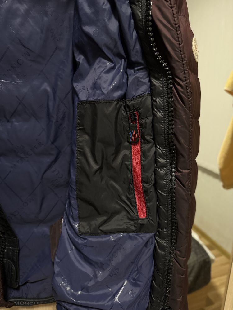 Дамско зимно яке MONCLER