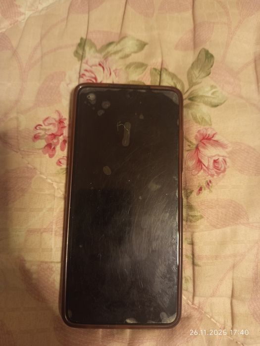 Продается телефон