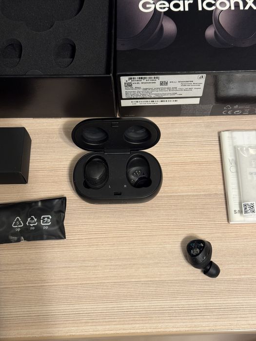 Слушалки samsung iconx