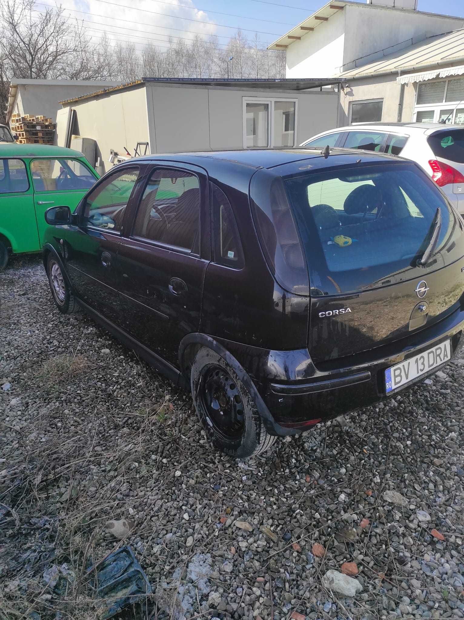 Vand CORSA C, 2005, benzina, 4 usi, 1229 cm, 59 kw, 140.000 km bord