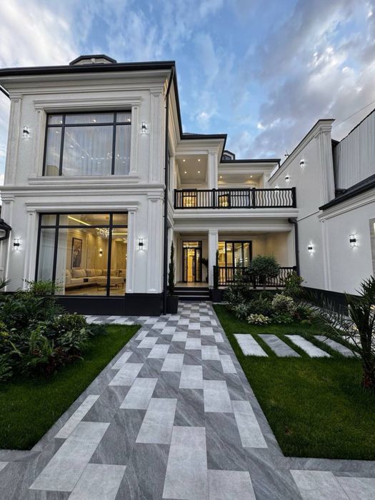 Продажа евро дома 4.5соток гаи глинка 600м2