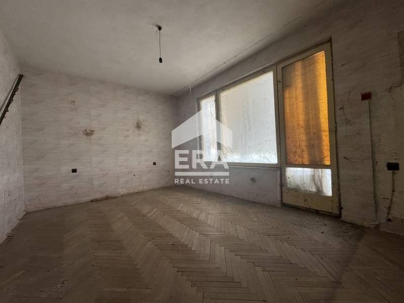 Продава се Двустаен апартамент в Силистра, Център - 57 кв.м за 939 €/кв.м - Снимка #1