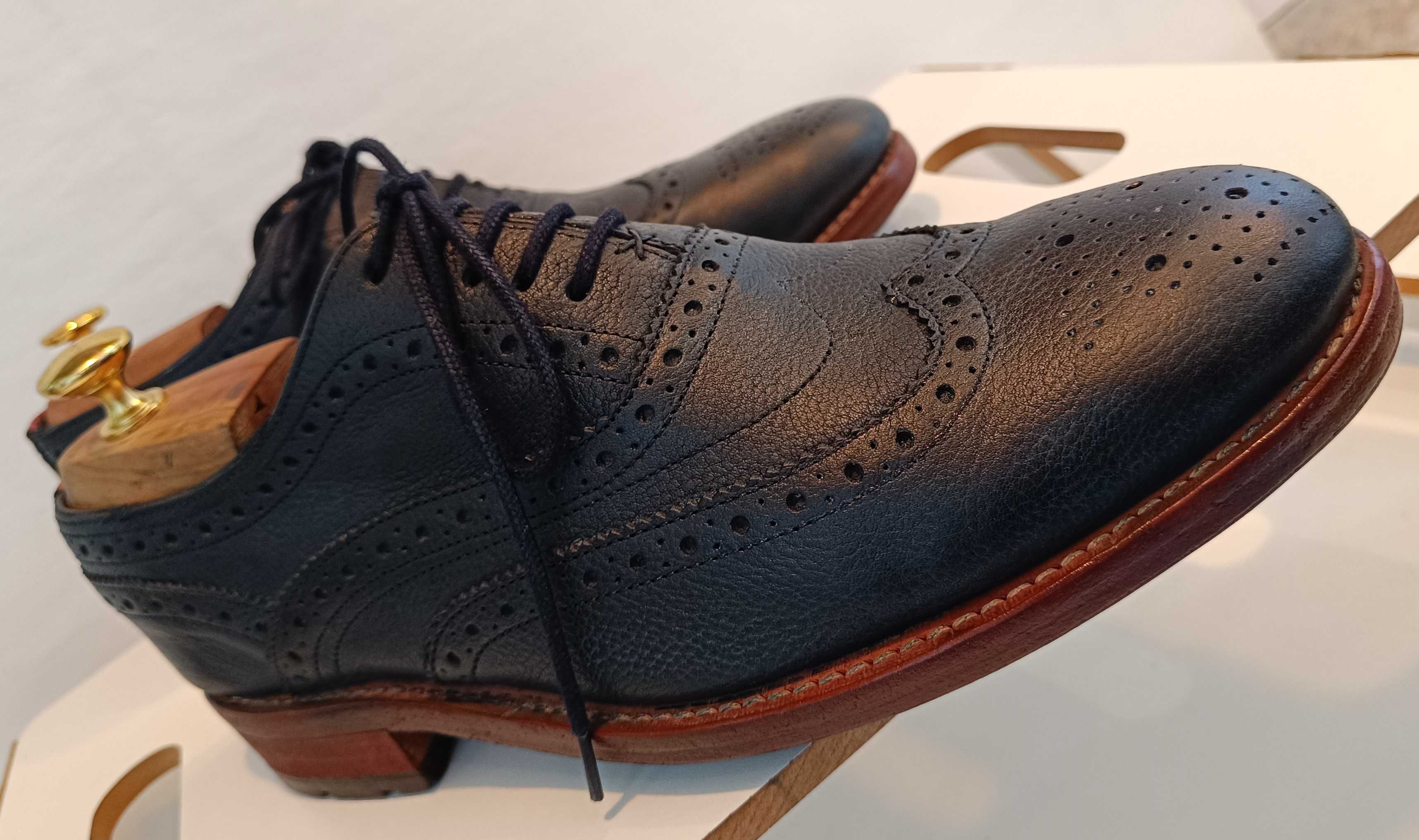 Pantofi oxford 41 brogue lucrati manual Ted Baker piele naturala moale