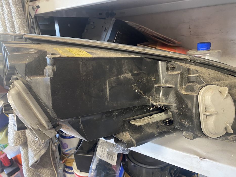 Ляв фар за mitsubishi kolt