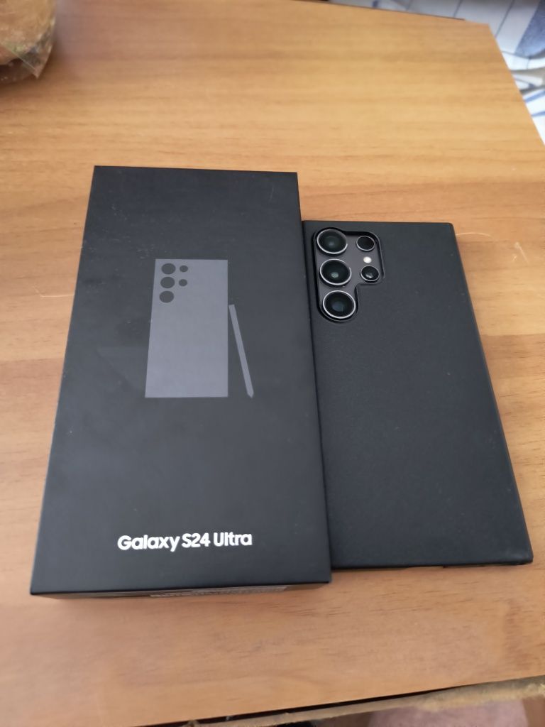 Samsung Galaxy S24 ultra 256Gb/12 gb ram