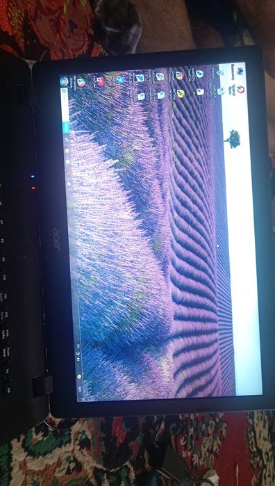 Noutbuk Acer sotiladi