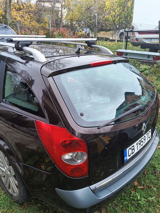 Рено Лагуна 2 2.0Т с газ