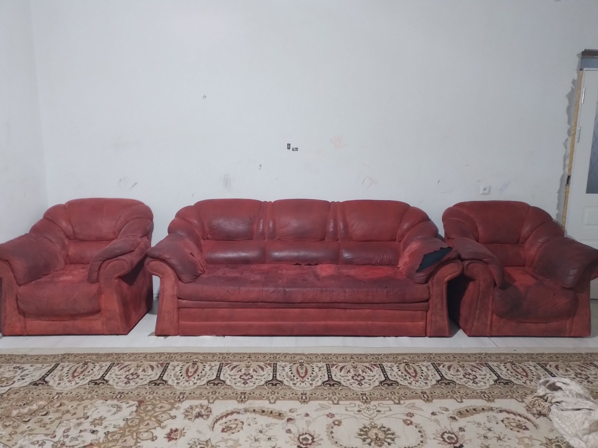 Продажа диван и кресло