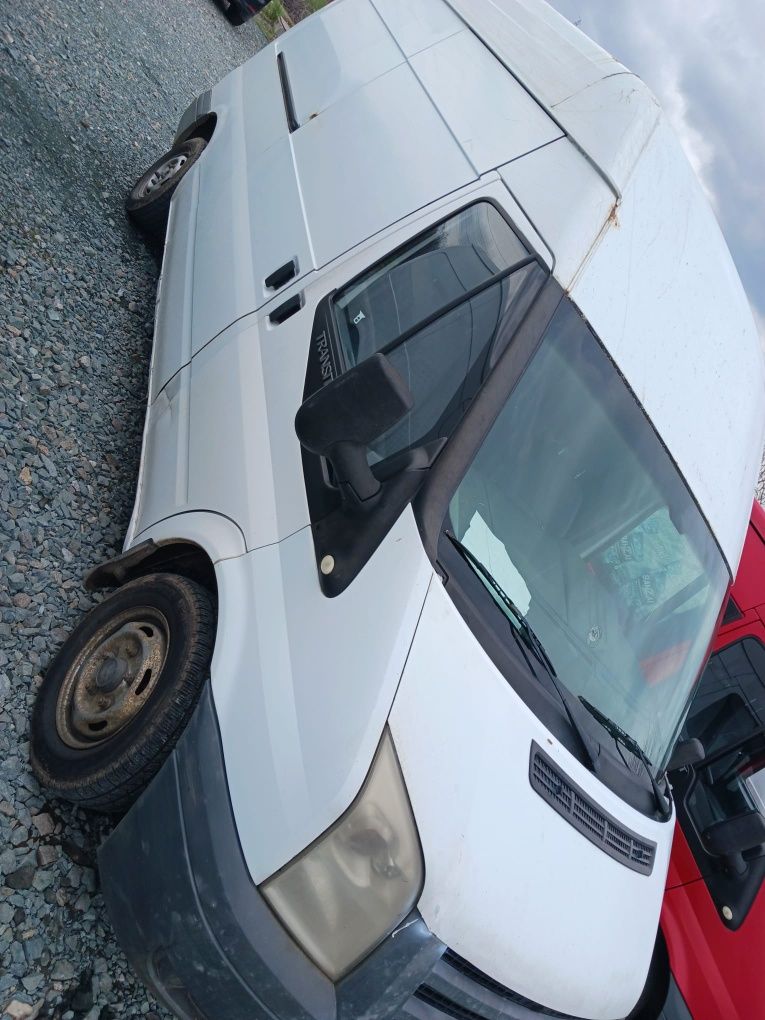Vând Ford transit