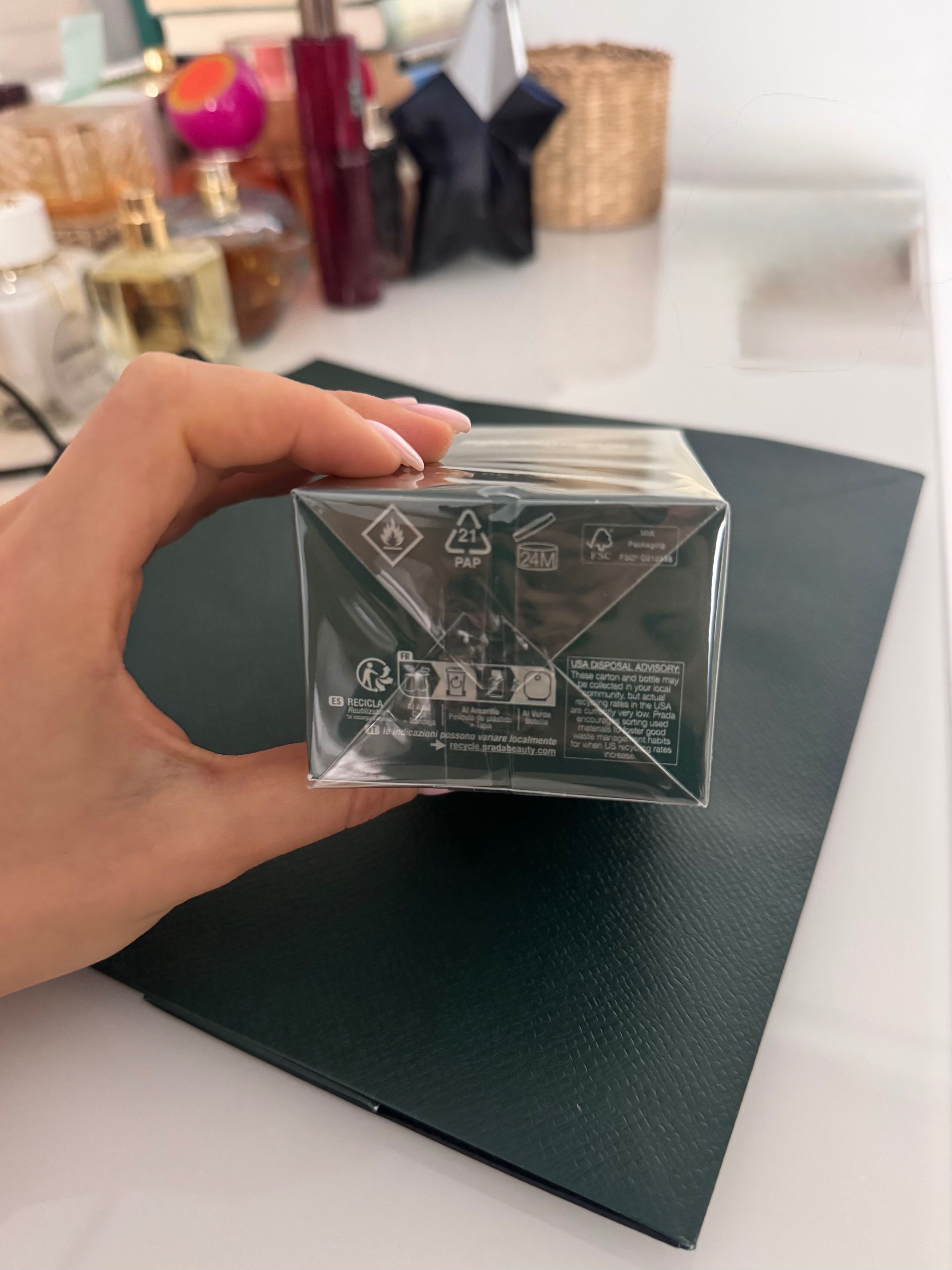 Prada Paradigme Eau De Perfum