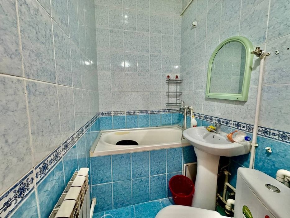 Sergeli metro Yarmirka bozirga yaqnida arenda