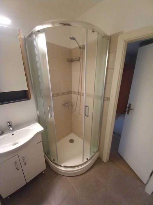 Дава се под наем Тристаен апартамент в София, Център - 85 кв.м за 668.1 € - Снимка #9