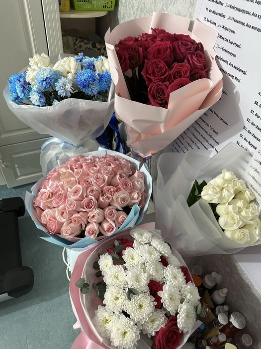 Букеты голандских роз