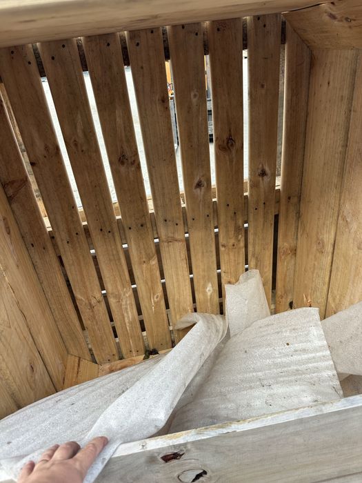 Boxpaleti lemn , stare foarte buna !