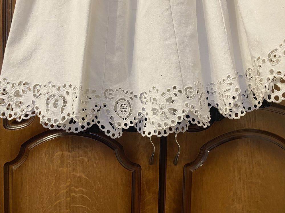 Costum popular cu zadie cu margele
