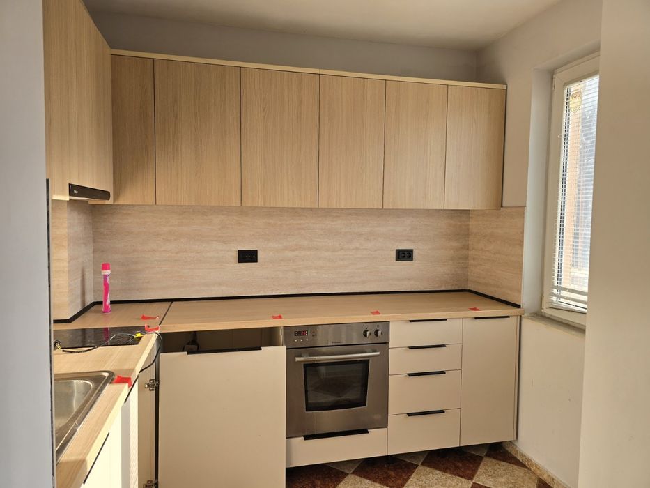 Кухня по поръчка с ПДЧ Egger Sand Beige