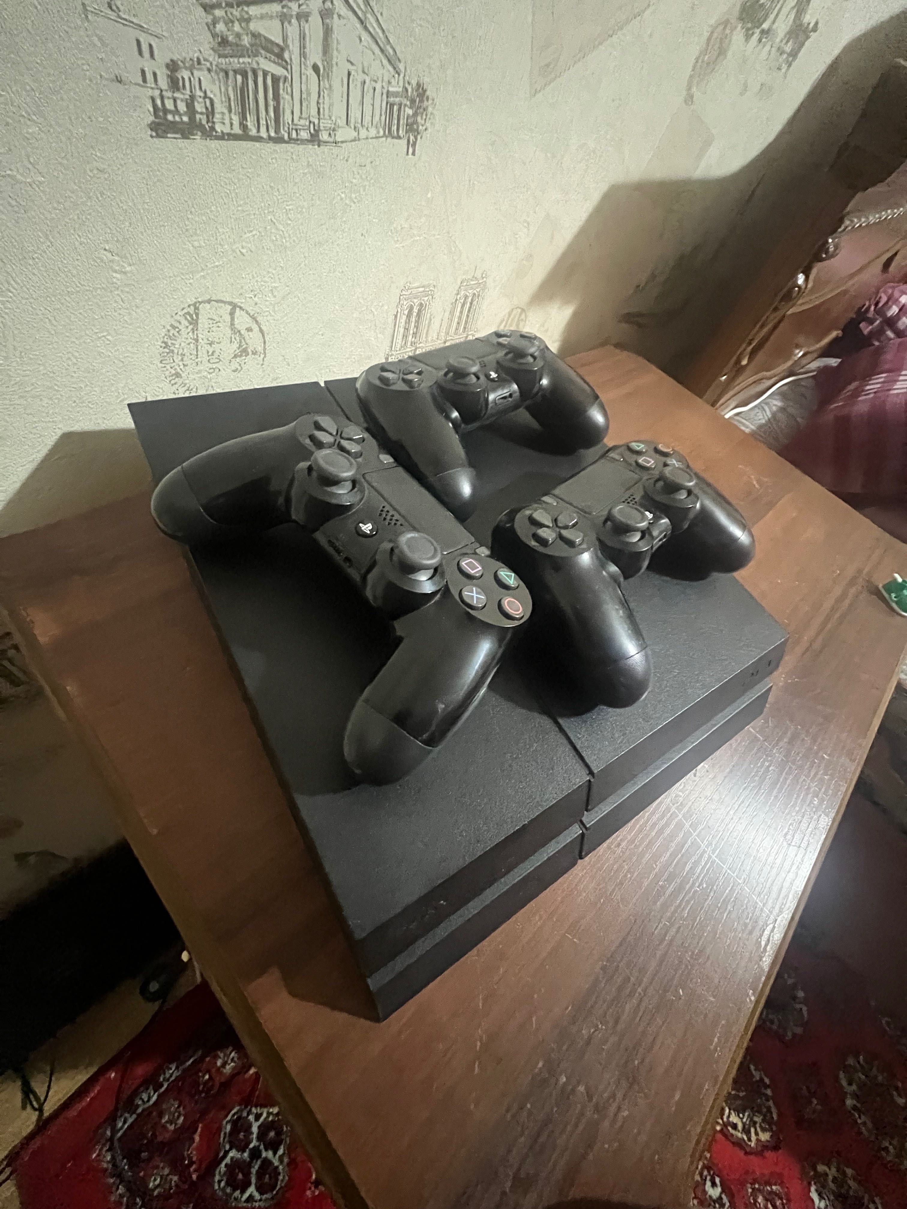 Playstation 4 продам