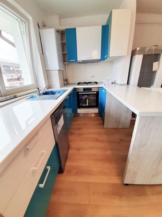 Apartament cu 2 camere | Parcare privată |