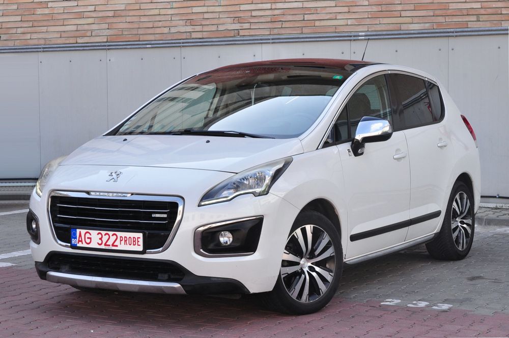 Peugeot 3008 Facelift Hybrid 4x4 200cp Camera Pano H-up