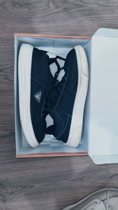 продам кеды 42-43 размер