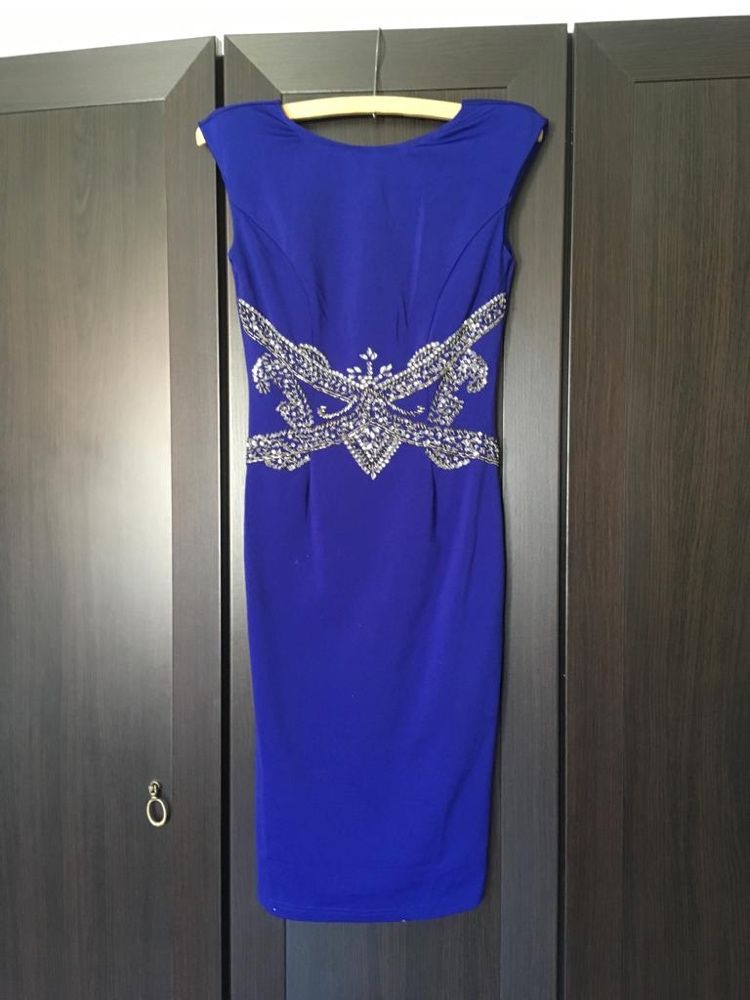 Rochie elegantă noua  cu eticheta nr 38 albastru superb cu ștrasuri