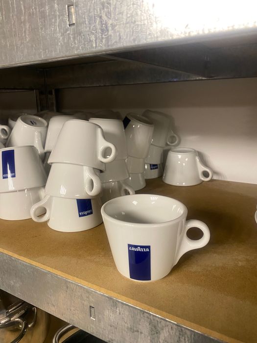 Чаши Лаваца / Lavazza с чинийки