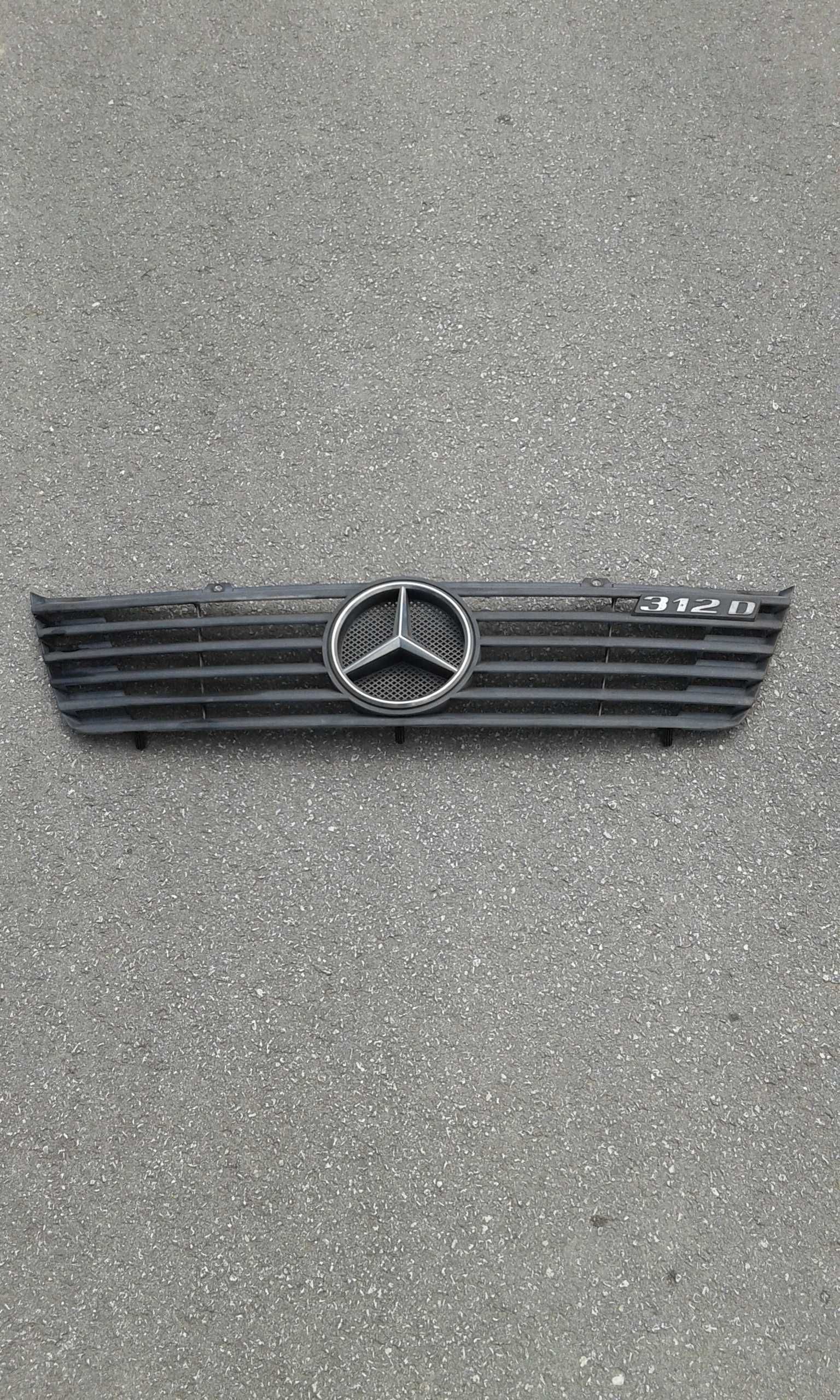 Маска за Мерцедес Спринтер - Mercedes Sprinter