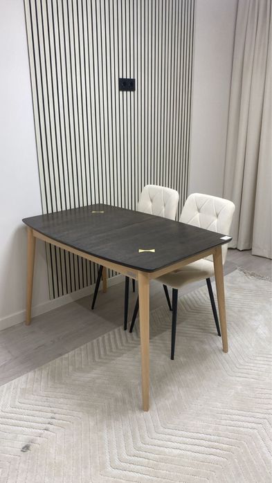 Продается стол новый